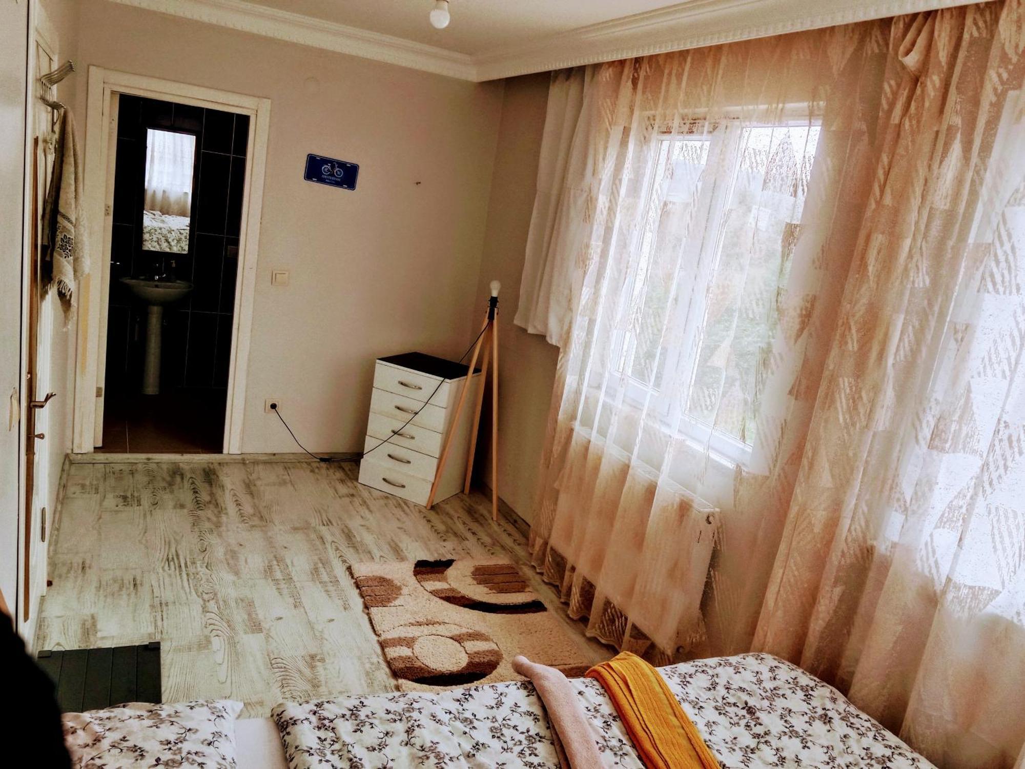 Ahmet Teacher Hotel, 5 Minutes From The Airport Arnavutkoy Buitenkant foto