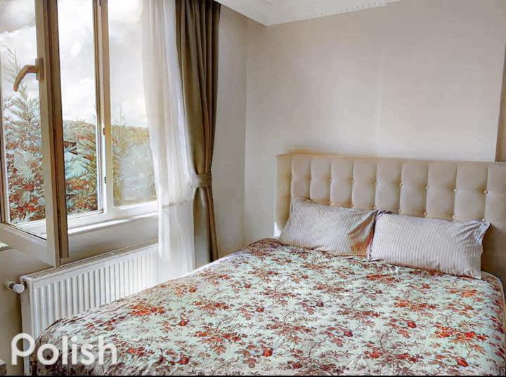 Ahmet Teacher Hotel, 5 Minutes From The Airport Arnavutkoy Buitenkant foto