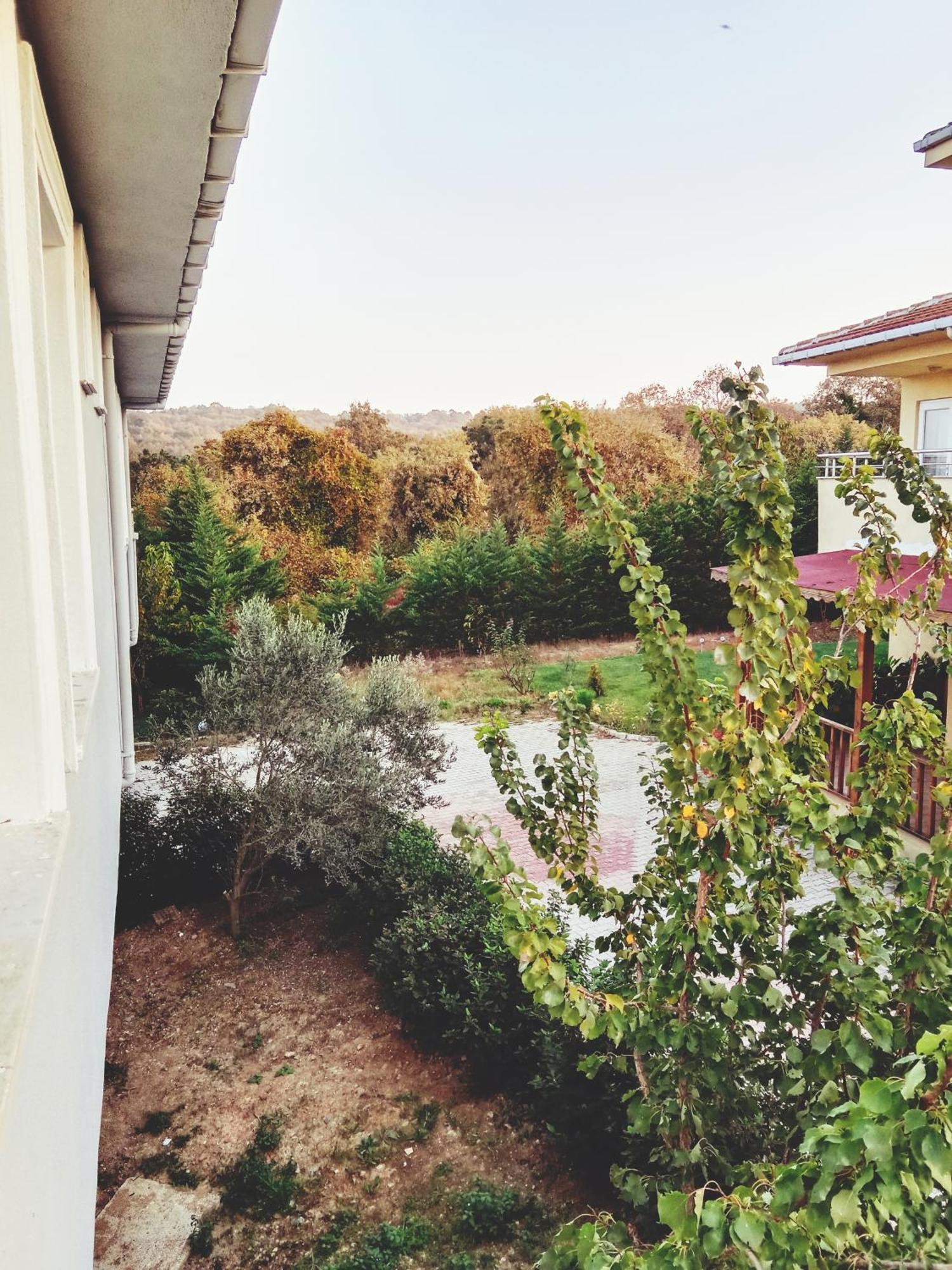Ahmet Teacher Hotel, 5 Minutes From The Airport Arnavutkoy Buitenkant foto