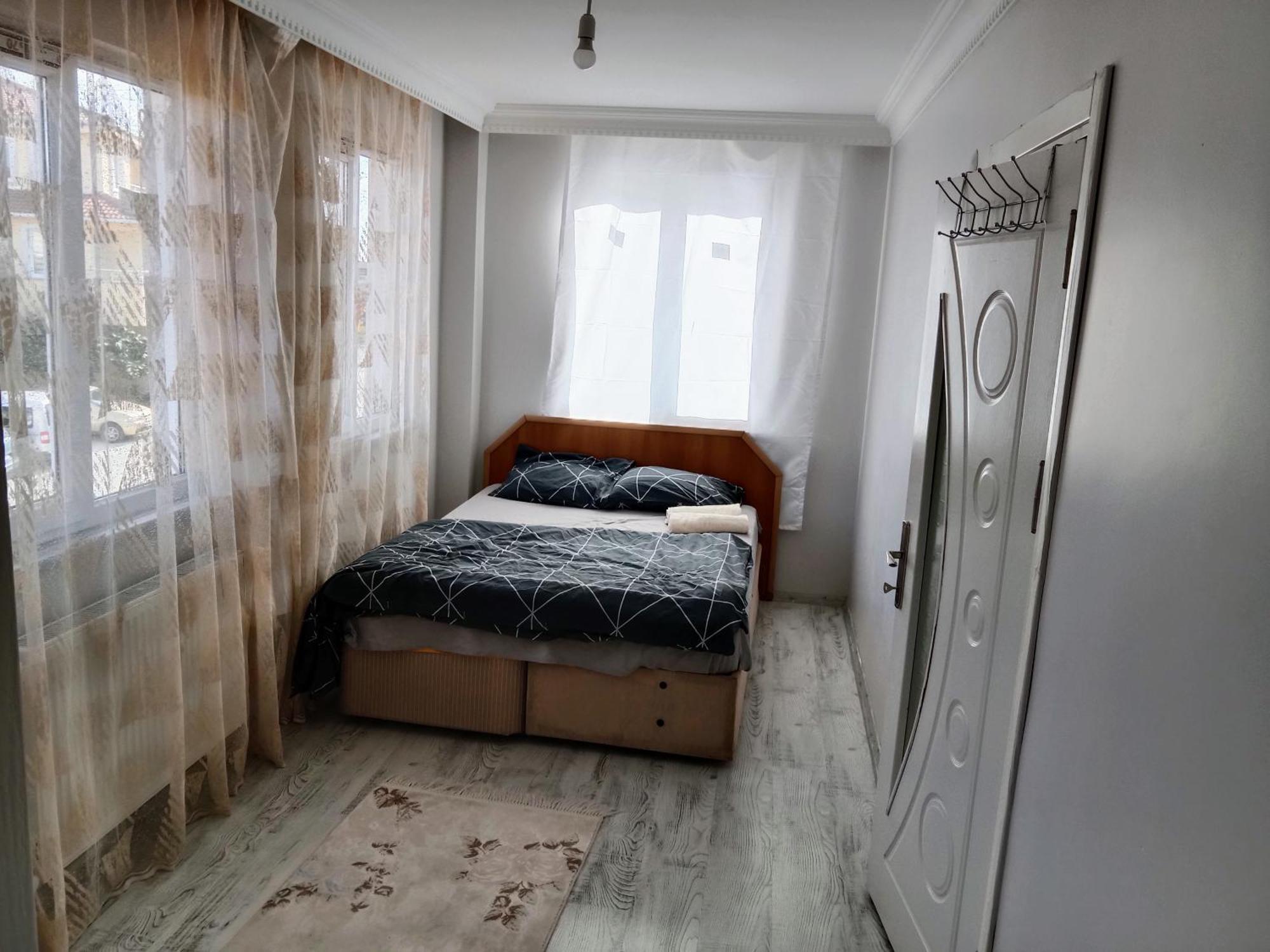 Ahmet Teacher Hotel, 5 Minutes From The Airport Arnavutkoy Buitenkant foto