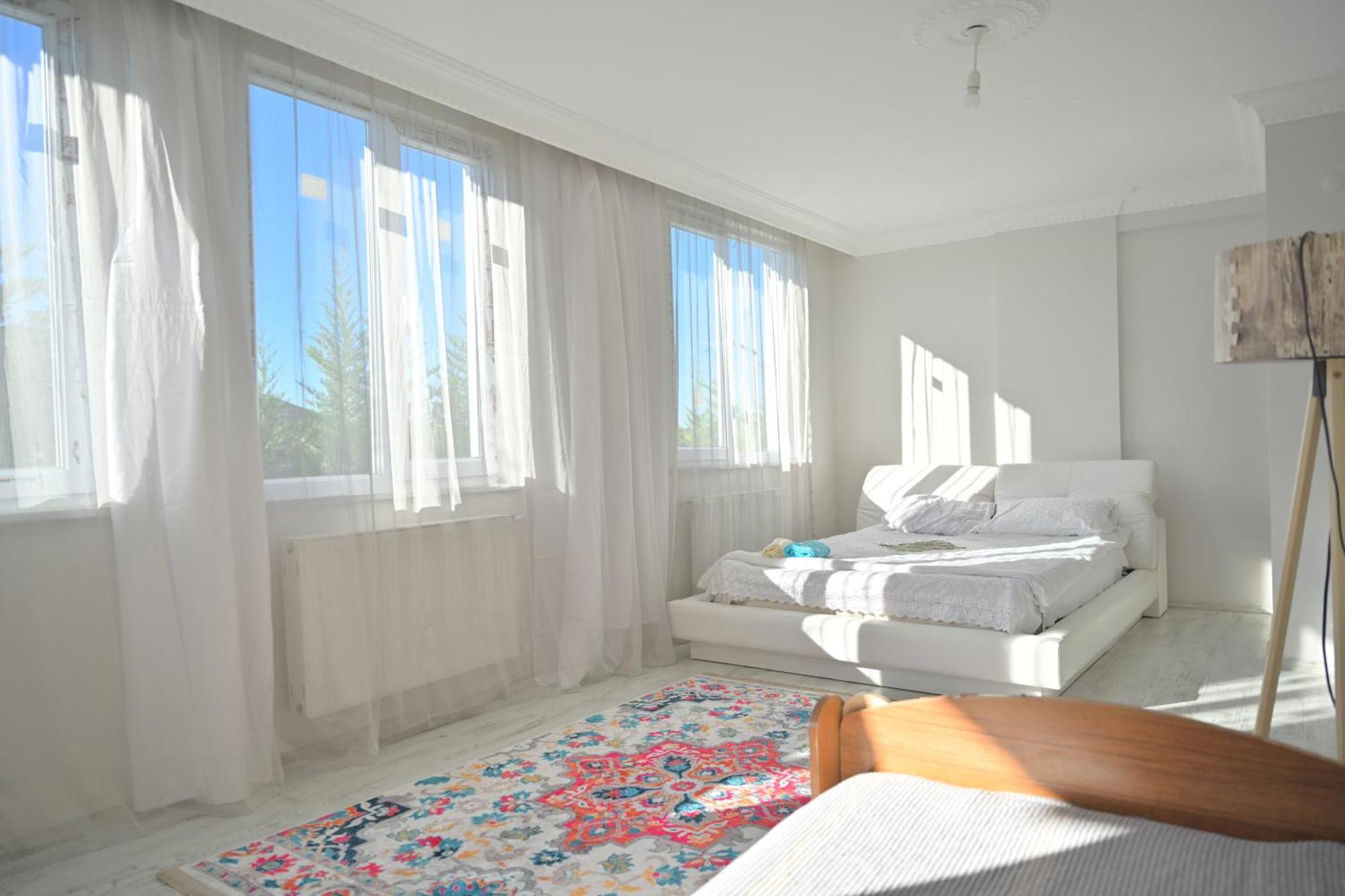 Ahmet Teacher Hotel, 5 Minutes From The Airport Arnavutkoy Buitenkant foto