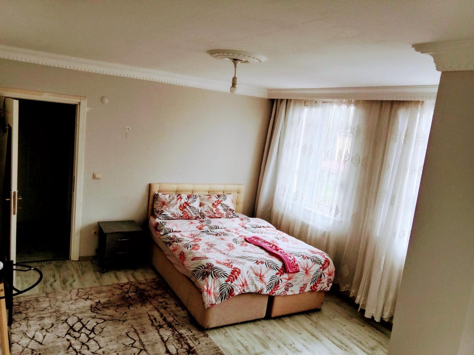 Ahmet Teacher Hotel, 5 Minutes From The Airport Arnavutkoy Buitenkant foto